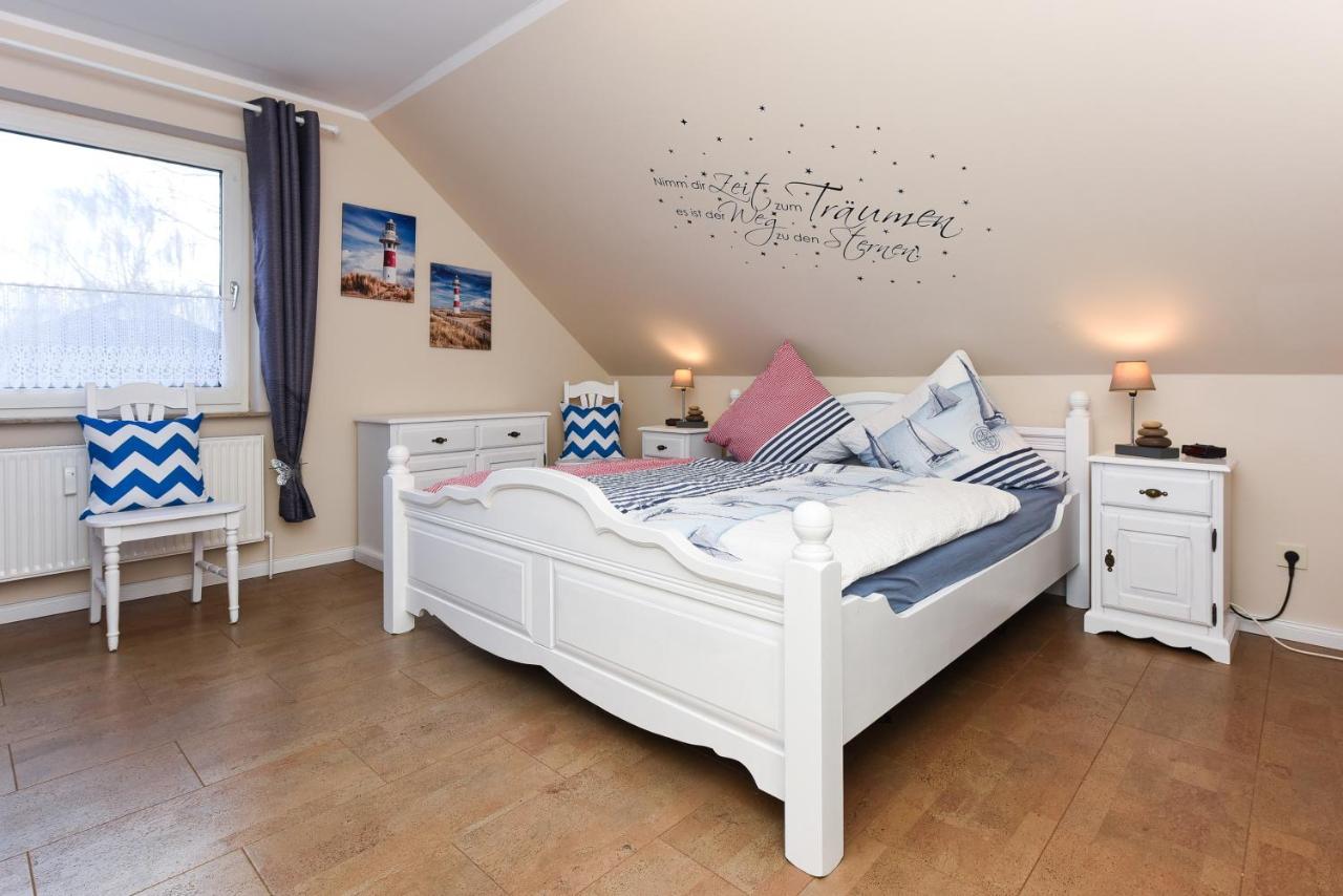 Ferienwohnung Haus Heimathafen Эзенс Экстерьер фото