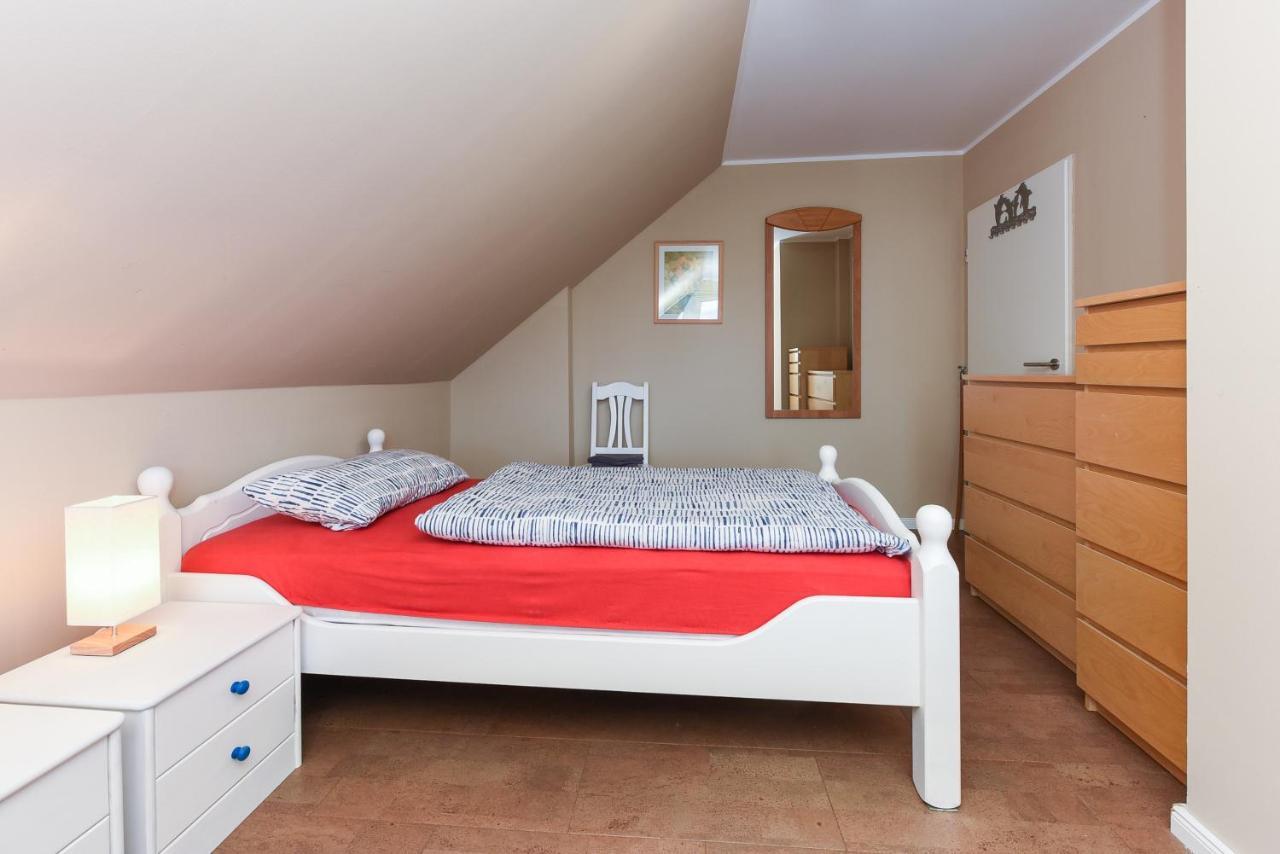Ferienwohnung Haus Heimathafen Эзенс Экстерьер фото
