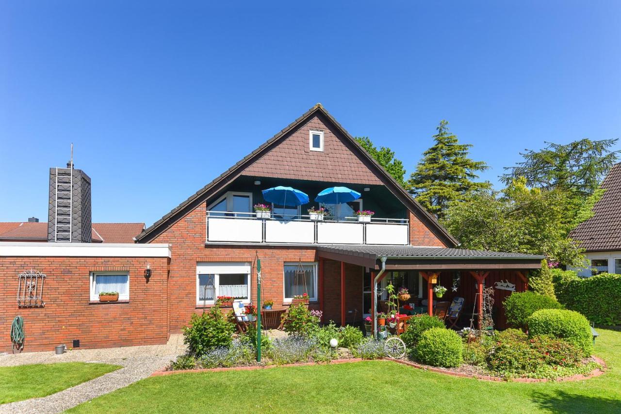 Ferienwohnung Haus Heimathafen Эзенс Экстерьер фото